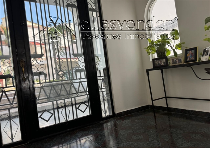 PRO2325 Casas en Venta, Country las Aguilas en Guadalupe